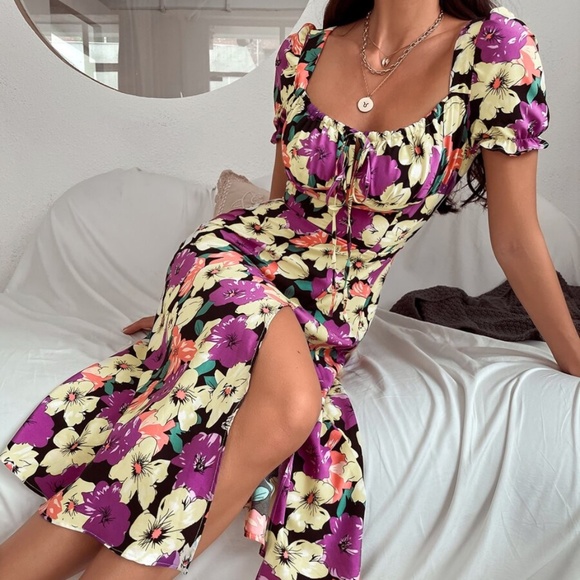 BellanBlue Dresses & Skirts - Bohemian Purple Floral Print Slit thigh Midi Dress